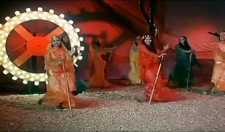 પુખ્ત Fucks તેના પતિના મિત્ર બહાર વેધન સેક્સ વિડિઓ