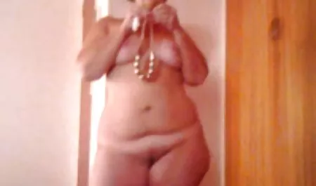 Slutty સામી D. જેવા (વાહિયાત) અને તિરસ્કાર (કમ પોર્ન સેક્સ માં સલૂન માં)!
